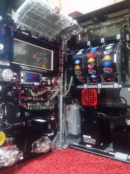 デビルマンⅡ 悪魔復活　コイン不要機付　清掃済み