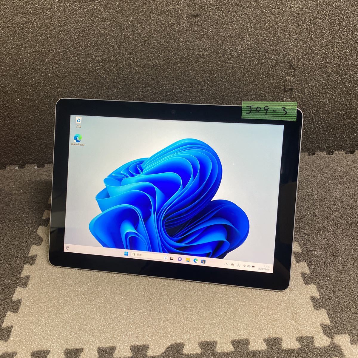 NO.15 送料無料 富士通タブレット ARROWS Tab Q704/H Windows11 64bit