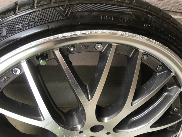 ロクサーニ ロクサーニ マルチフォルケッタ 215/35r19 8j＋48 c26 