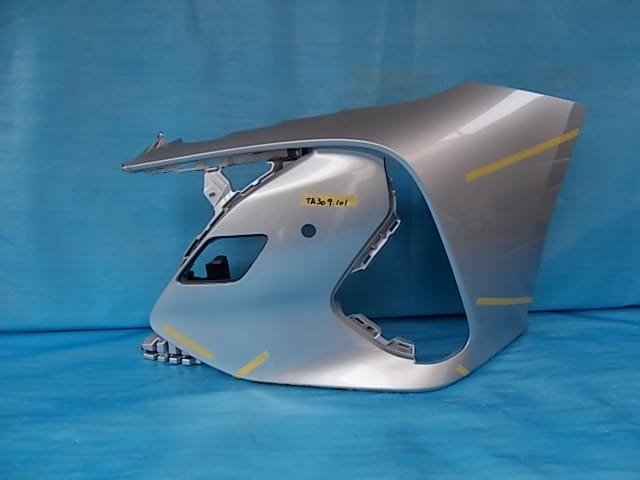 プリウス PHV ZVW52 左 フロントバンパー №TA309101 プリウスPHV ZVW52