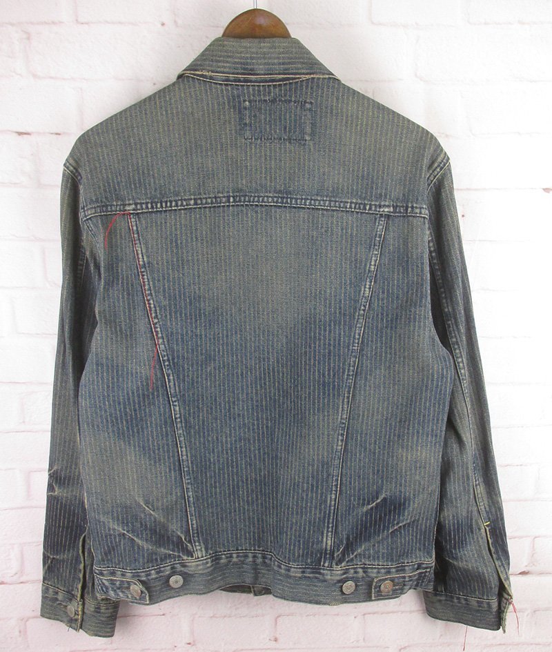 AJ22188 LEVI