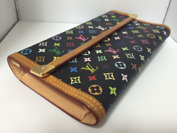 ルイヴィトン 長財布 マルチカラー M92658 ノワール ルイヴィトン 長財布 マルチカラー M92658 ノワール