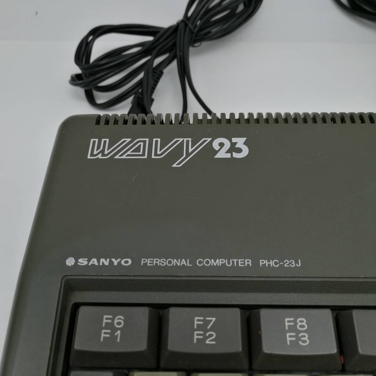 t2199 SANYO サンヨー MSX2 WAVY23 PHC-23J B 本体 パーソナル 