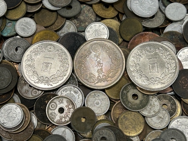 ※20089 日本古銭 約5500ｇ 明治・大正・昭和 銅貨・青銅貨・黄銅貨・アルミ貨・ニッケル貨 その他おまとめ 個人保管 古銭 銀貨 日本貨幣商協同組合制作