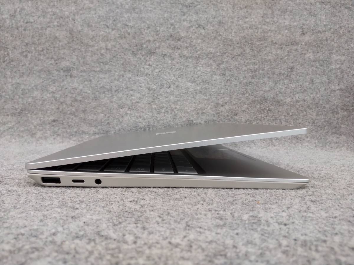 Microsoft Surface Laptop Go 1943 キーボード付 裏面破損 起動不可
