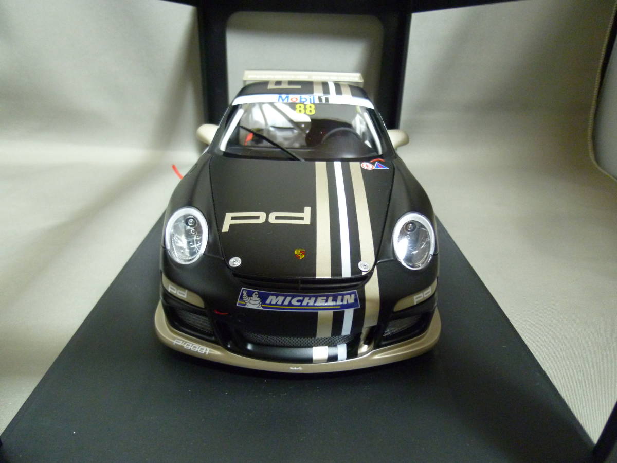 AUTOart 1⁄18 ポルシェ 911 (997) GT2 (シルバー) B6 完成品 Aa オート