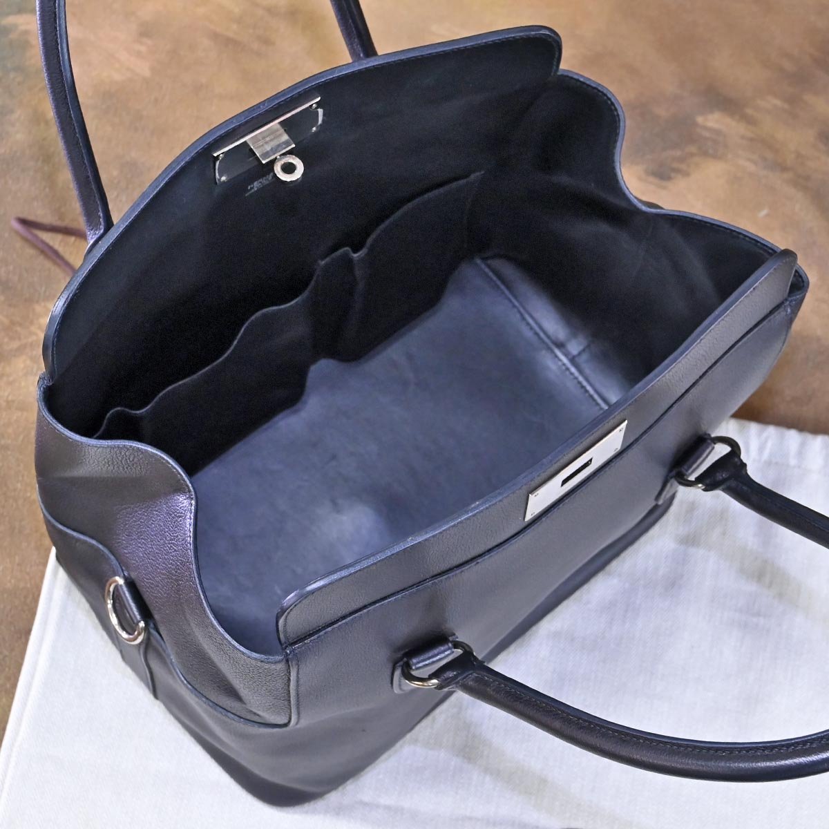 本物 超美品 エルメス ツールボックス 26 ブラック エヴァーカラー 