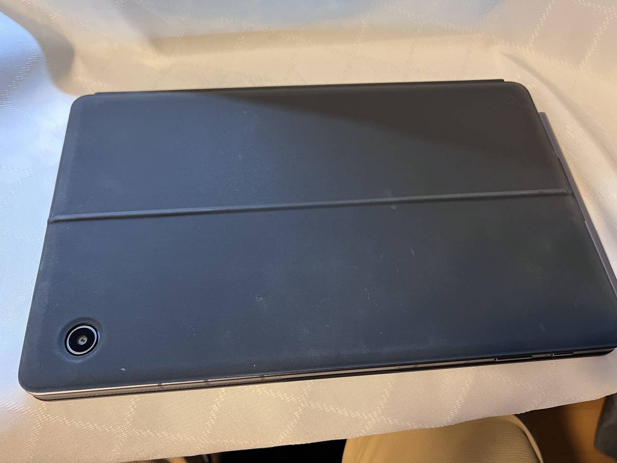 FMV LOOX WL1/G 599g軽量 Intel Core i7-1250U 16GBメモリ ストレージ 