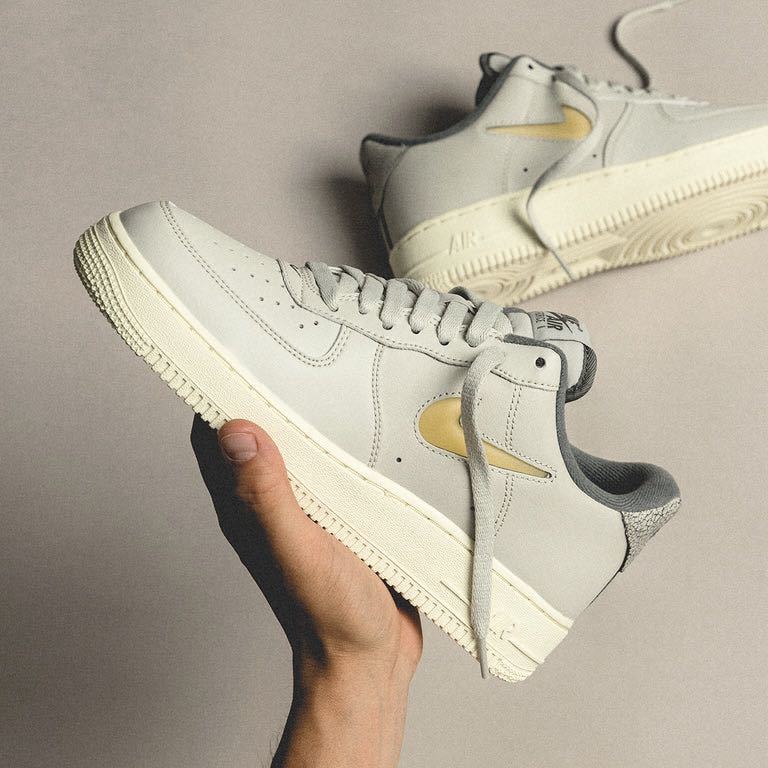 新品未使用 NIKE エアフォース 1 LX【28cm】定価14300円 AIR FORCE 1 