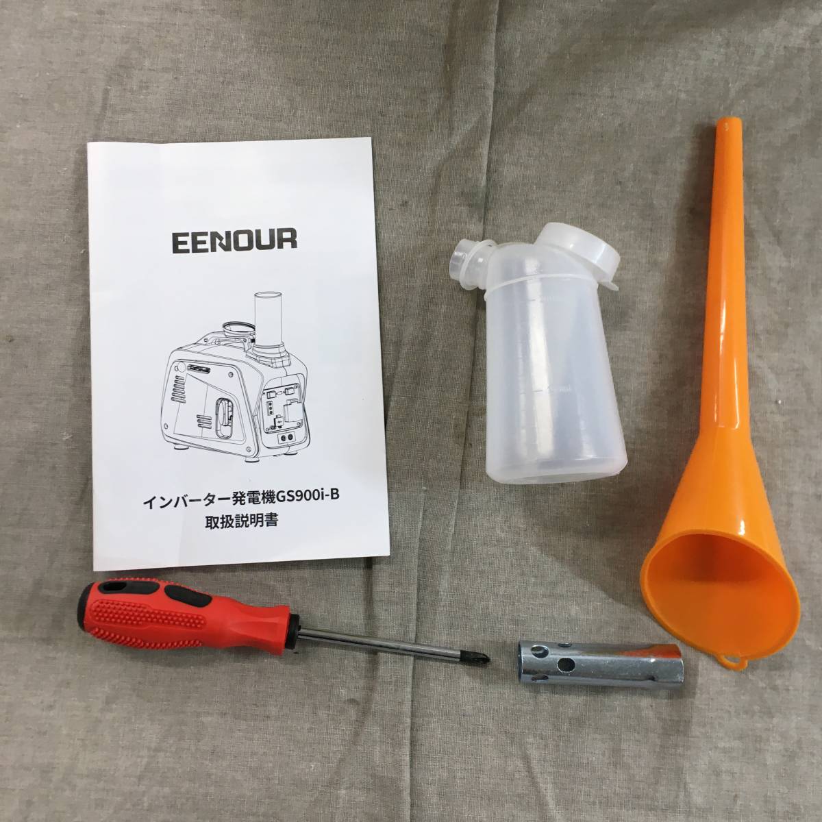 未使用 EENOUR インバーター発電機 GS900i-B カセットボンベ式 定格 