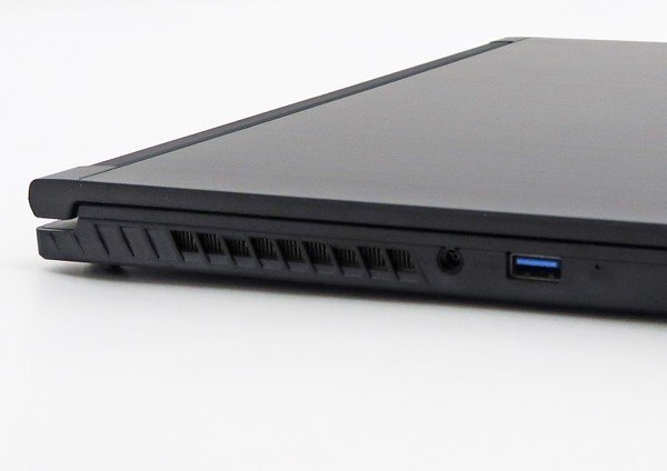 MSI GF63 Thin 11U Core i7-11800H/メモリ16GB/GeForce RTX 3050/SSD 