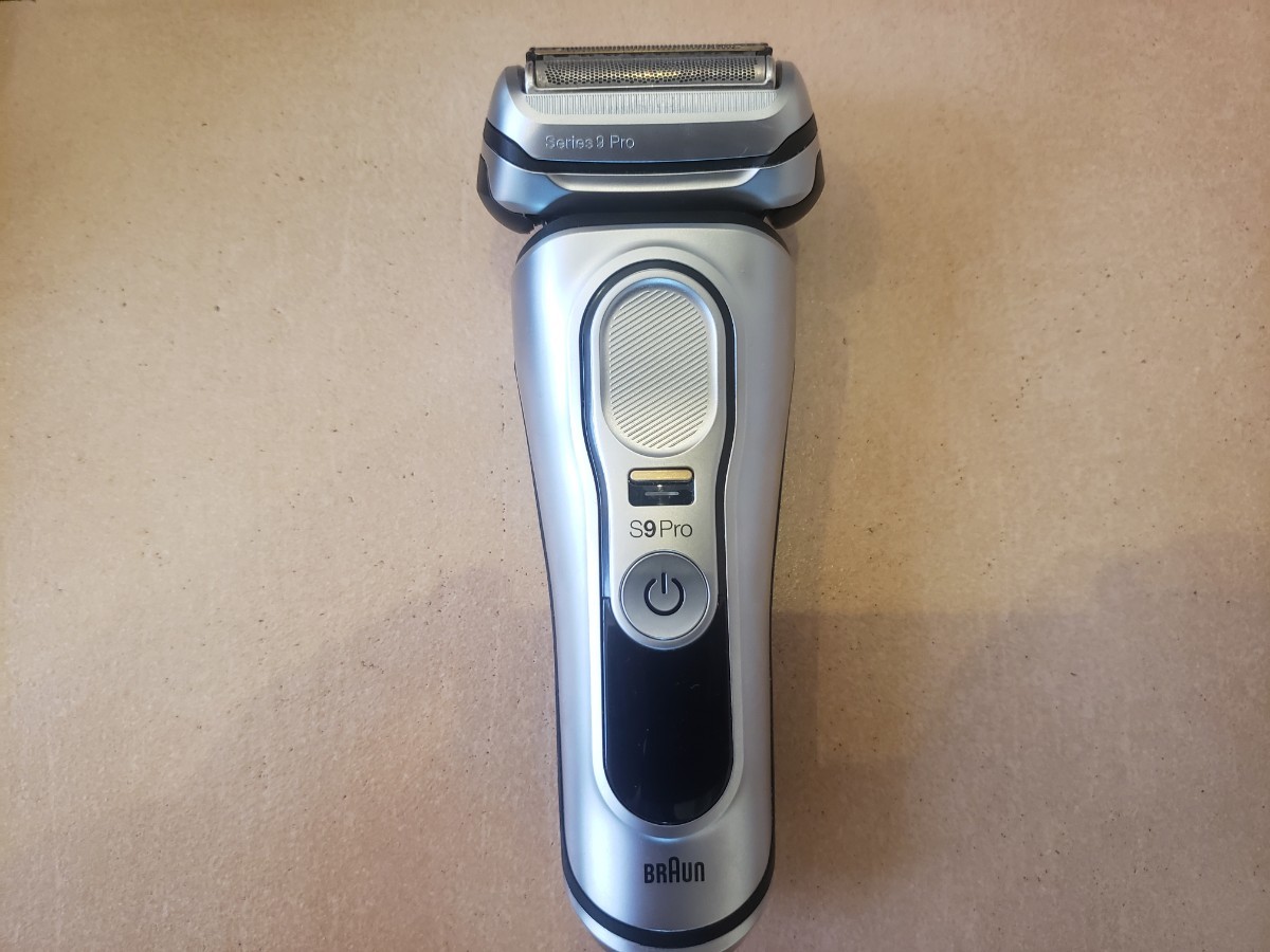 ブラウン シリーズ9プロ 洗浄機・洗浄液付き ブラウン シリーズ9