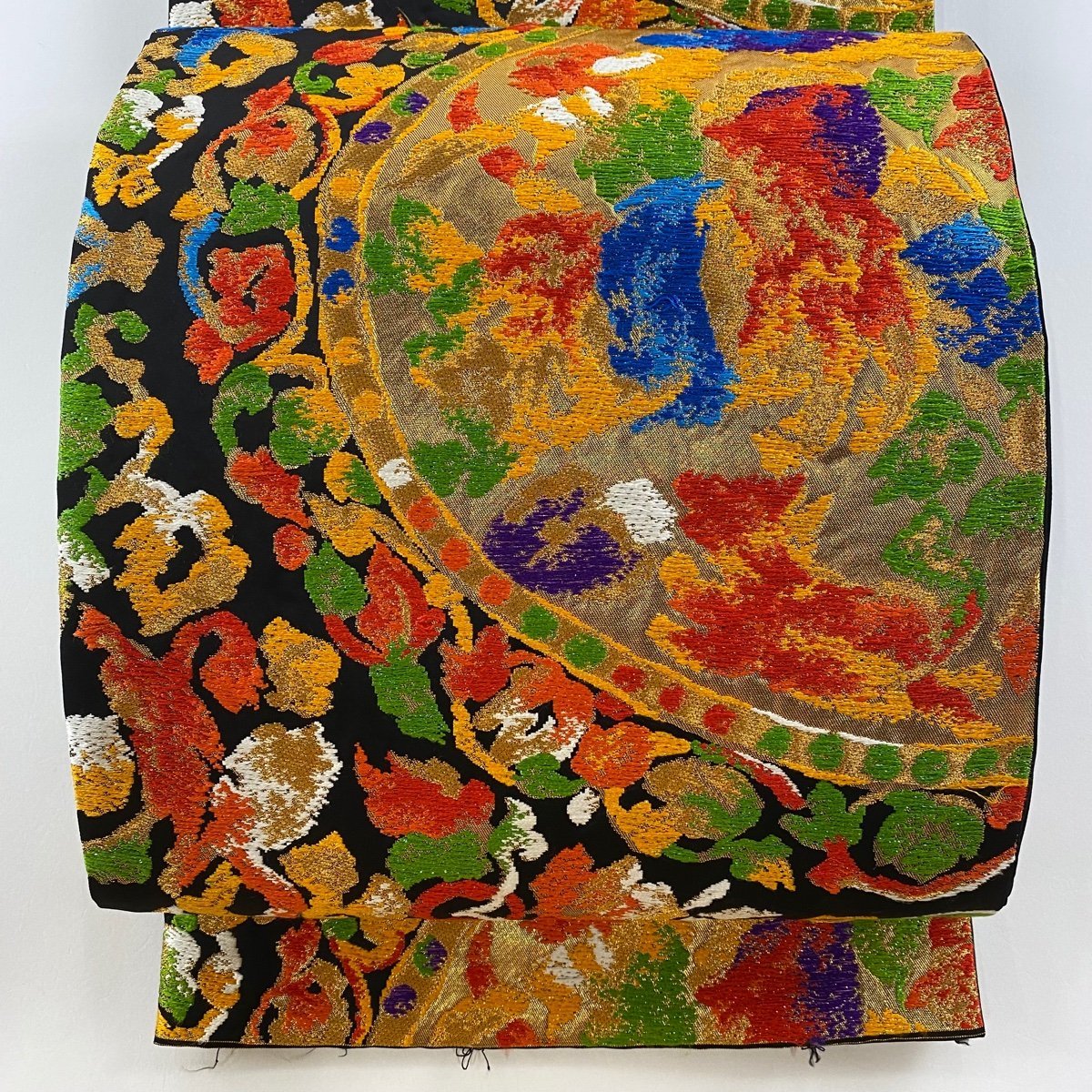 袋帯 秀品 花唐草 幾何学模様 金糸 箔 黒 六通 正絹 【中古】 帯