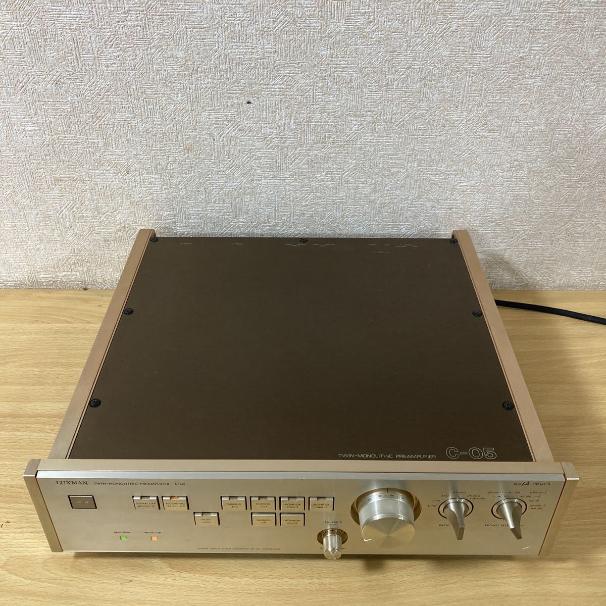 LUXMAN ラックスマン MODEL C-05 TWIN-MONOLITHIC PREAMPLIFIER アンプ