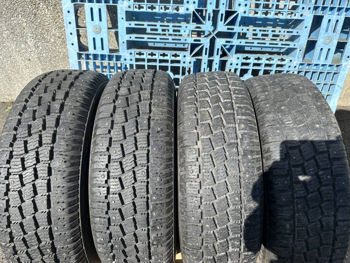  ９分山 ４本 HANKOOK ZOVAC HPW401 215/70R/15 98Q スパイクタイヤ スタッドタイヤ スノーラリーetc(中古品)｜売買されたオークション情報、yahooの商品情報をアーカイブ公開 - オークファン 15インチ