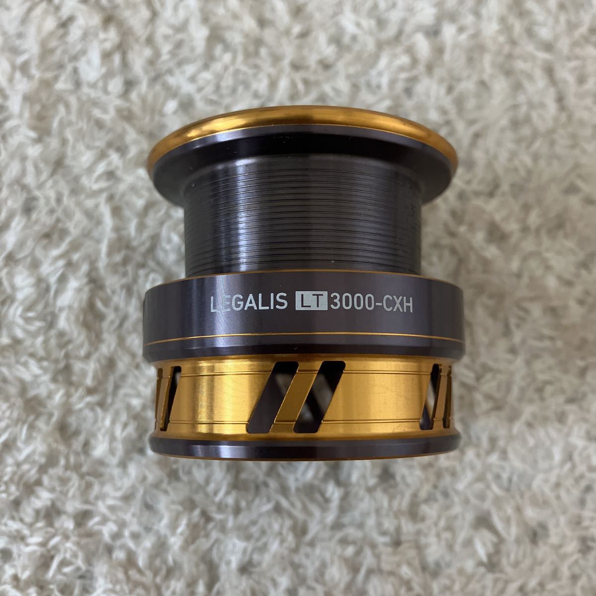 ダイワ 18 レガリスLT 3000-CXH 15 レブロス 2000 2台 コラム】20レブロス18レガリス 18レガリス 2000s 3000-cxh