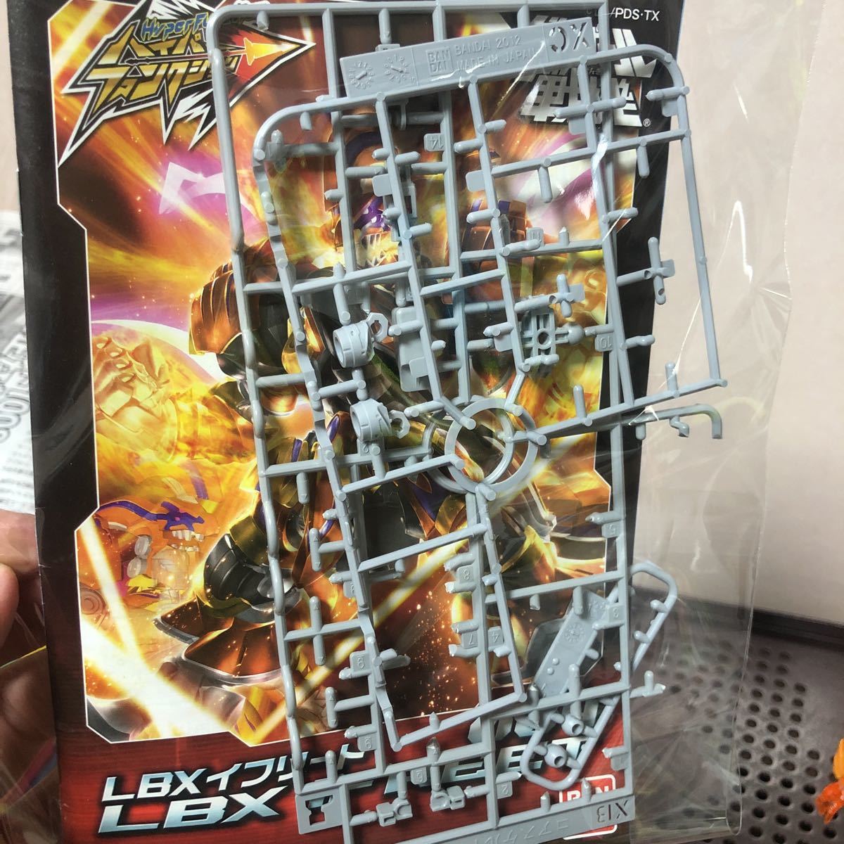 440 組立済 完成品 バンダイ ダンボール戦機 ハイパーファンクション LBXイフリート プラモデル フィギュア