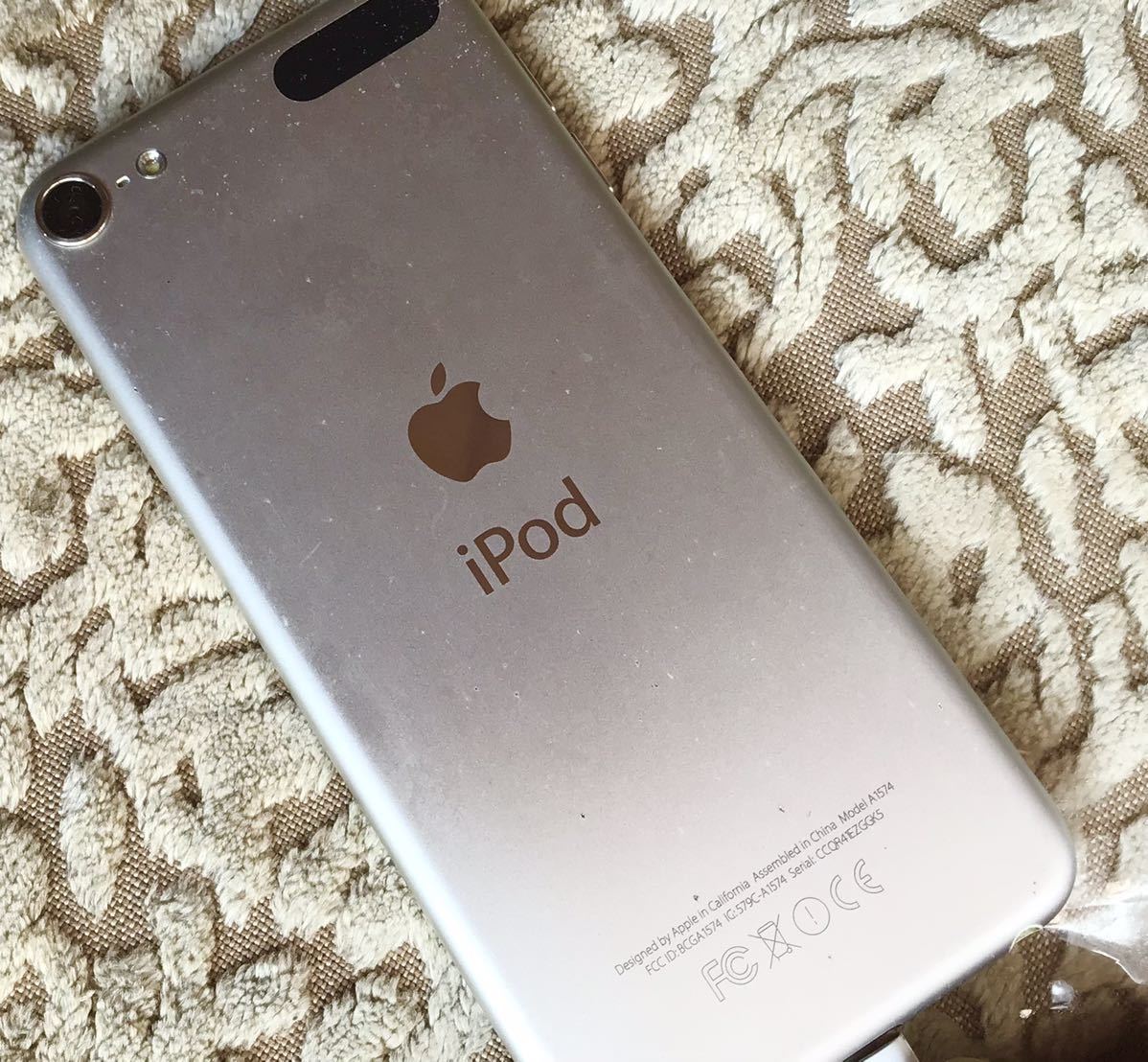 超美品】iPod touch 第6世代 16GB シルバー リング/ケース付き