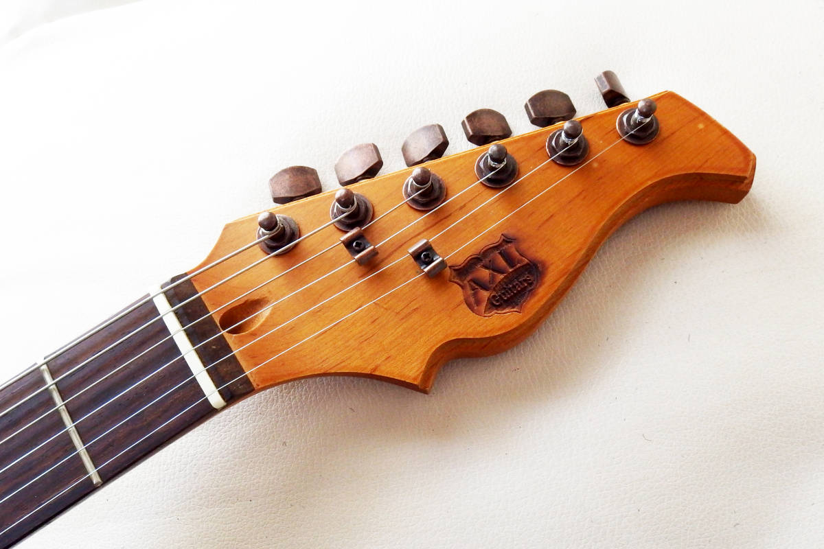 AXL GUITARS（アクセルギターズ）ストラトタイプ アルニコピックアップ