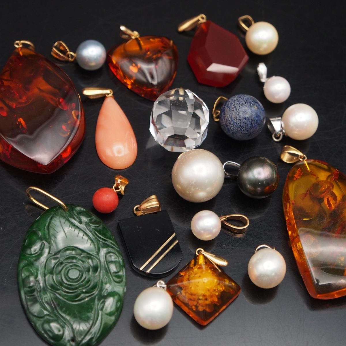 Y361 大量 お得 1円 K18 750 K14 WG 琥珀 珊瑚 サンゴ 水晶 真珠 等 ゴールド ペンダント トップ チャーム 20点 約50g おまとめ セット