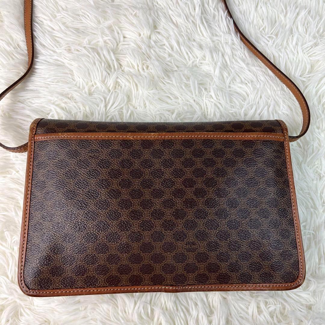 1円 美品 CELINE セリーヌ ショルダーバッグ 馬車金具 ワン 1円 美品 CELINE セリーヌ ショルダーバッグ 馬車金具 ワン