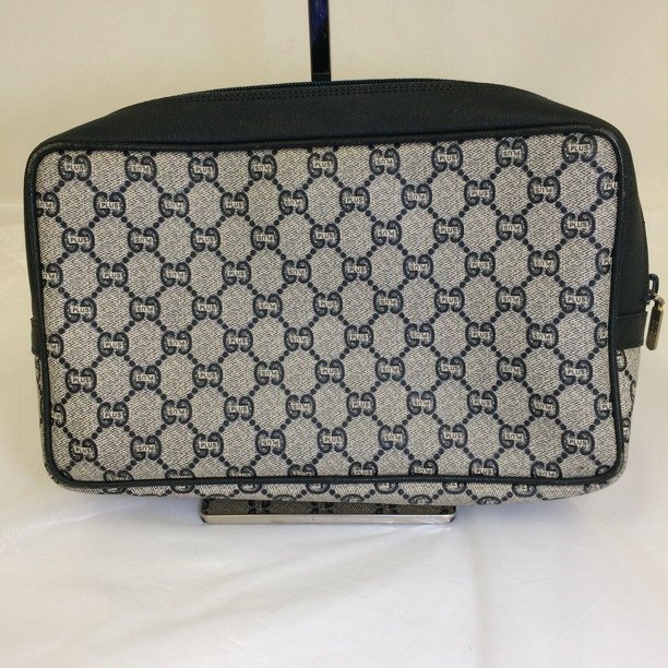 GUCCI Plusグッチプラス セカンドバッグ クラッチ GG柄 PVCレザー GUCCI Plusグッチプラス セカンドバッグ クラッチ GG柄 PVCレザー