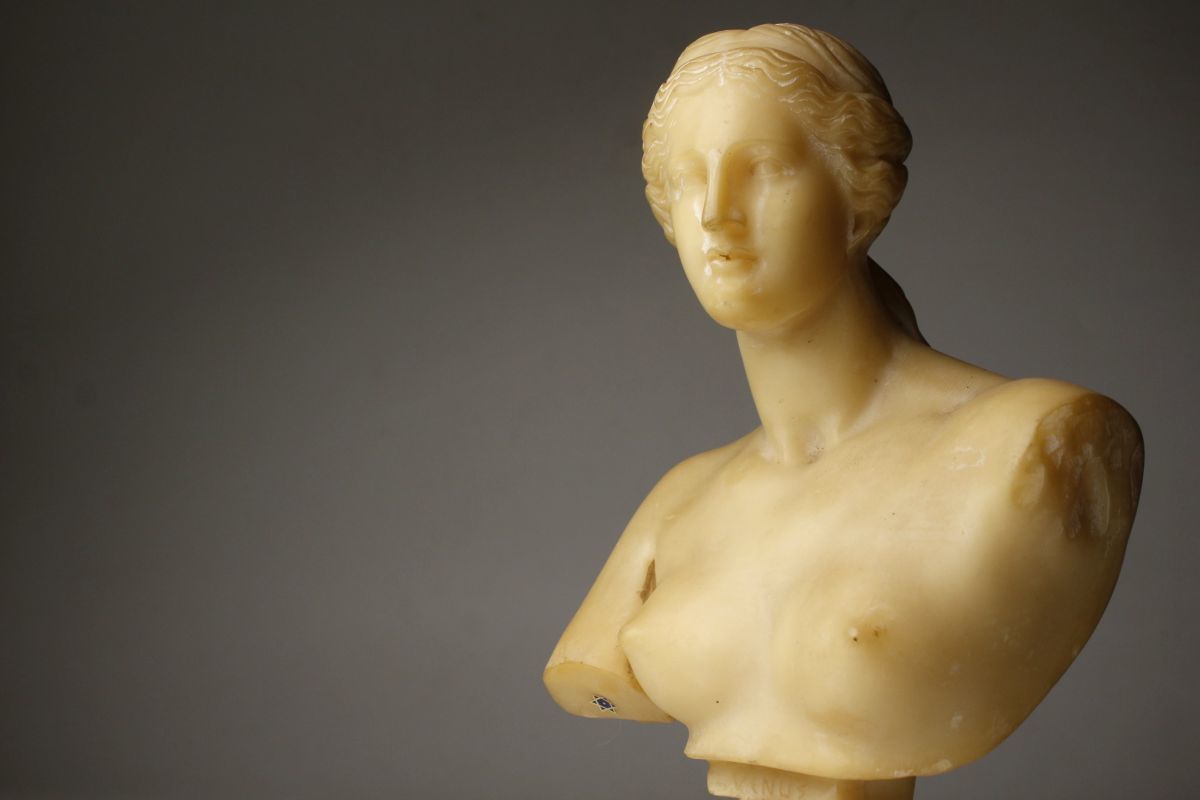 LIG】西洋美術 大理石彫刻 裸婦胸像 「VENUS」 33㎝ 3.2kg 美人像