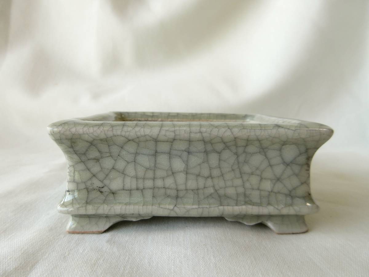 有馬松雲 ◆ 外寸9.2cm×7.6cm×3.7cm 黒貫入 外縁長方鉢 小さいサイズ ミニ鉢 段足 下紐 下帯 盆栽小鉢 H-412 