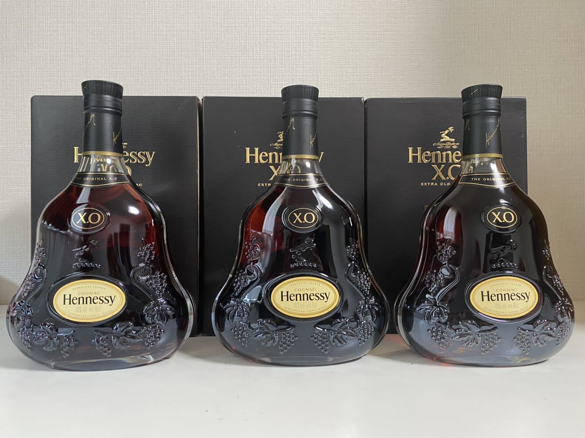 ヘネシー XO 金キャップ 700ml 1本 新品 未開栓 黒キャップ 箱無し XO ヘネシー 黒キャップ クリアボトル Hennessy 未開栓Hennessy 金