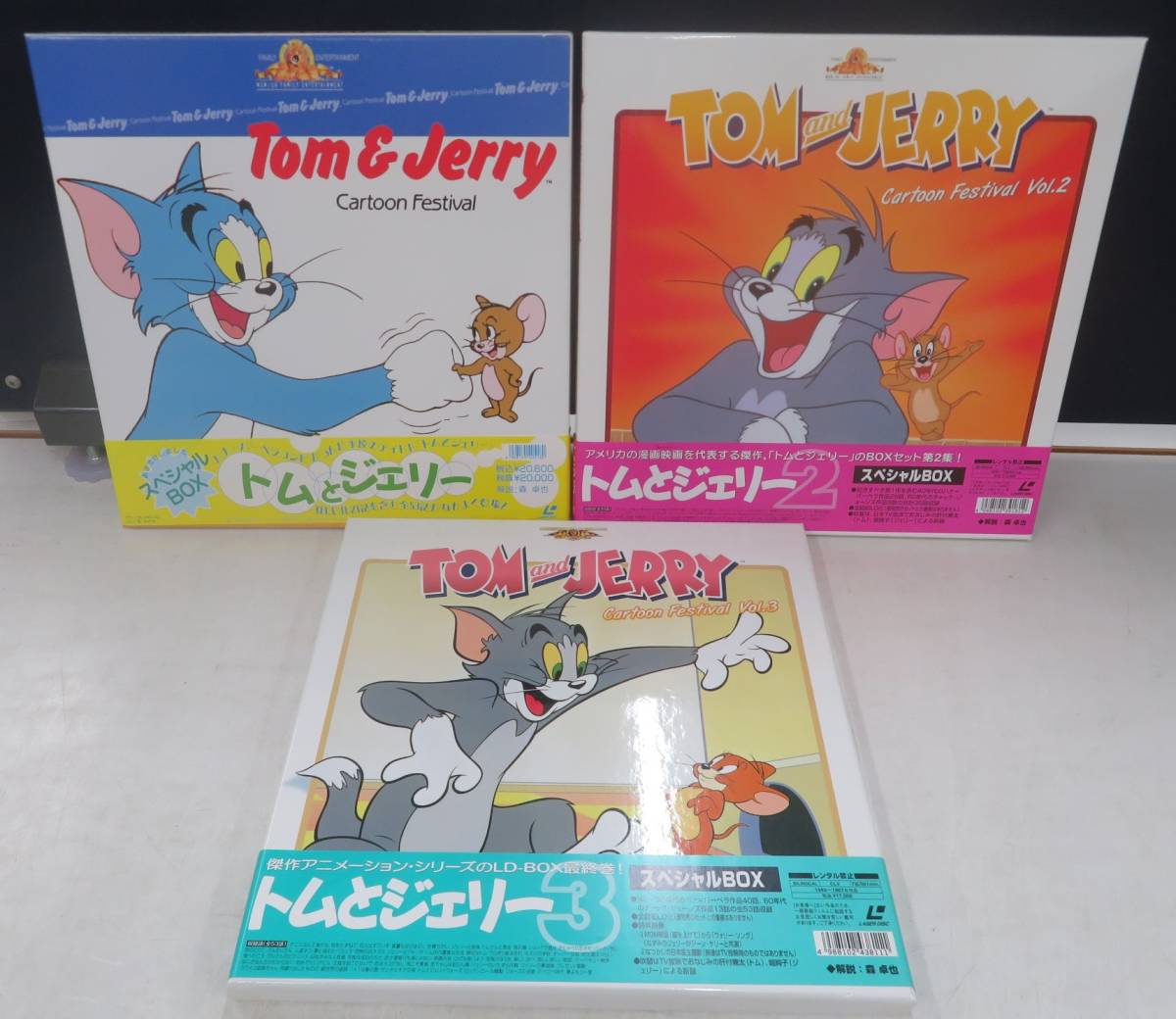 Carlon B349ADJ Outlet Box, New Work, 3 Gang, 5-13⁄16-Inch Length