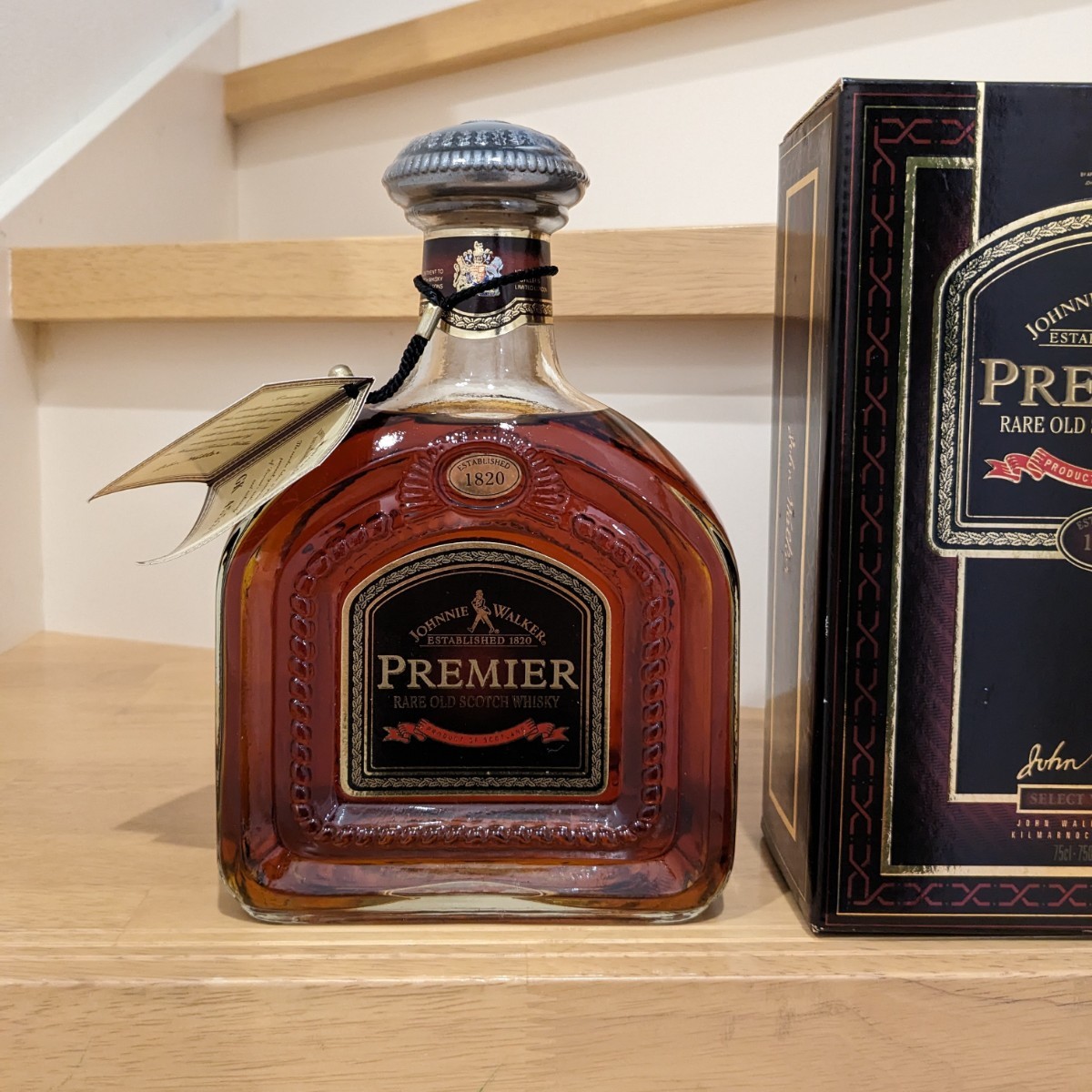 ジョニーウォーカー PREMIER プレミア WALKER 750ml JOHNNIE OLD