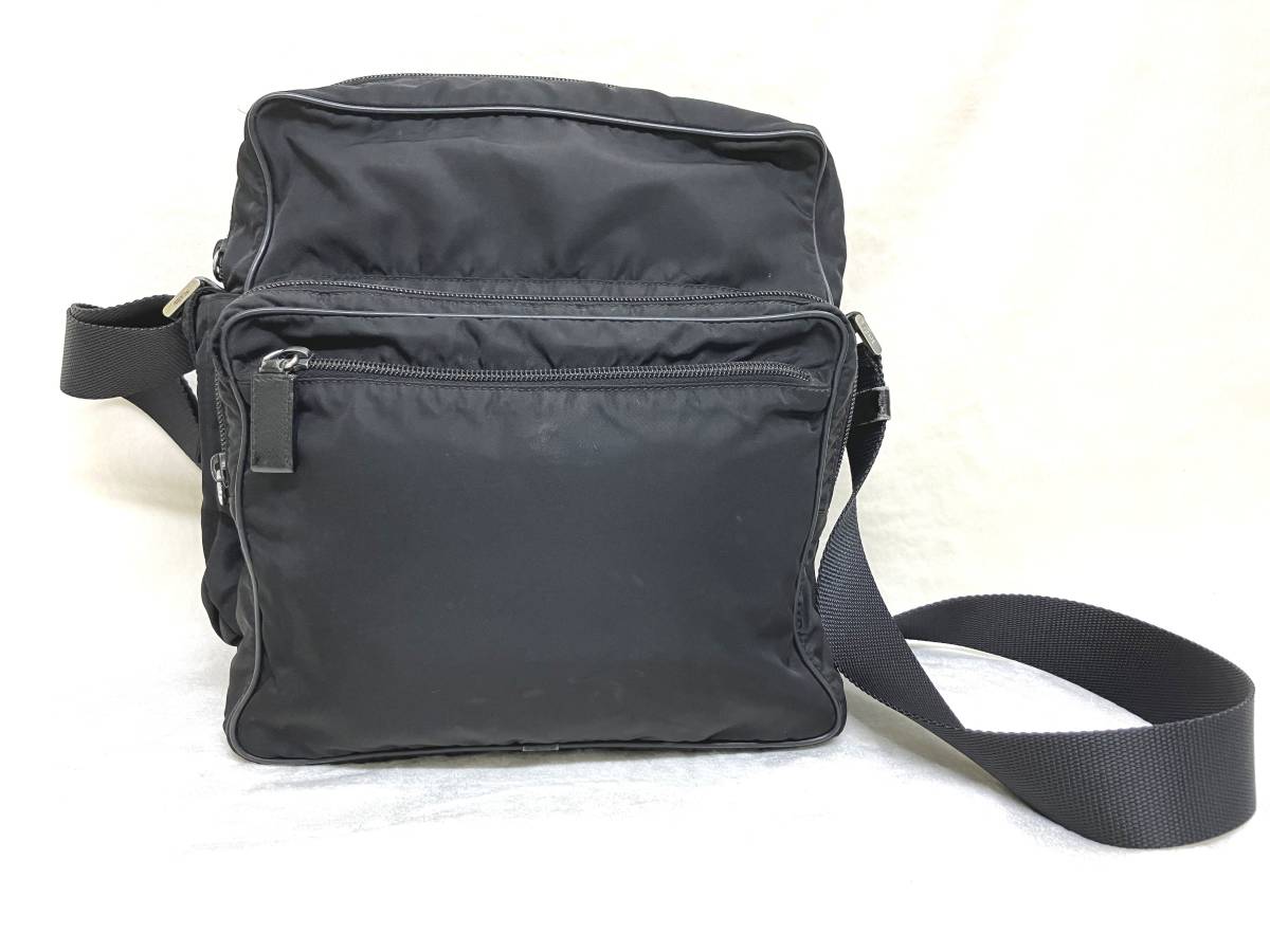 PRADA/プラダ ボディバッグ ショルダーバッグ ナイロン 三角ロゴ 斜め 