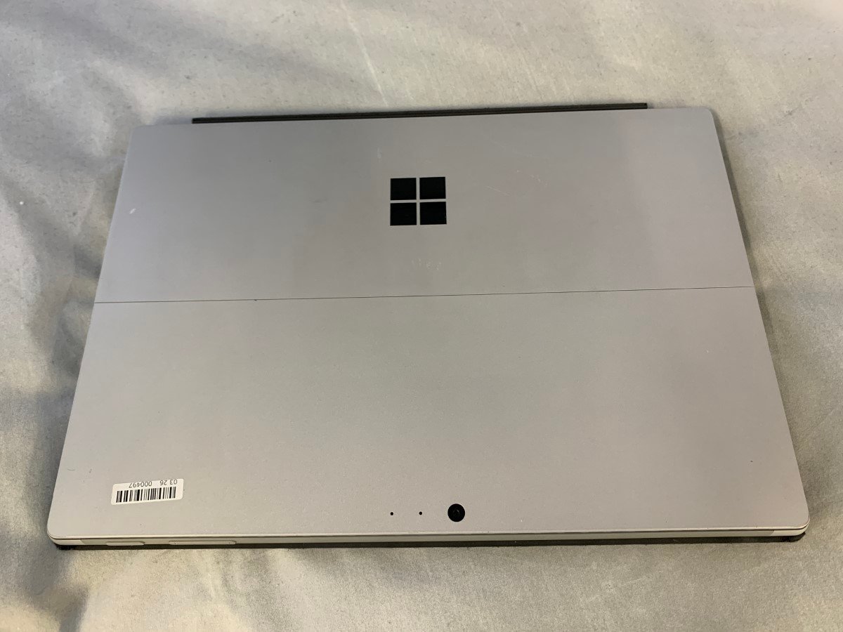 ☆送料無料☆ジャンク☆Surface Pro 5 (1796)☆シルバー☆0326000497☆SYS