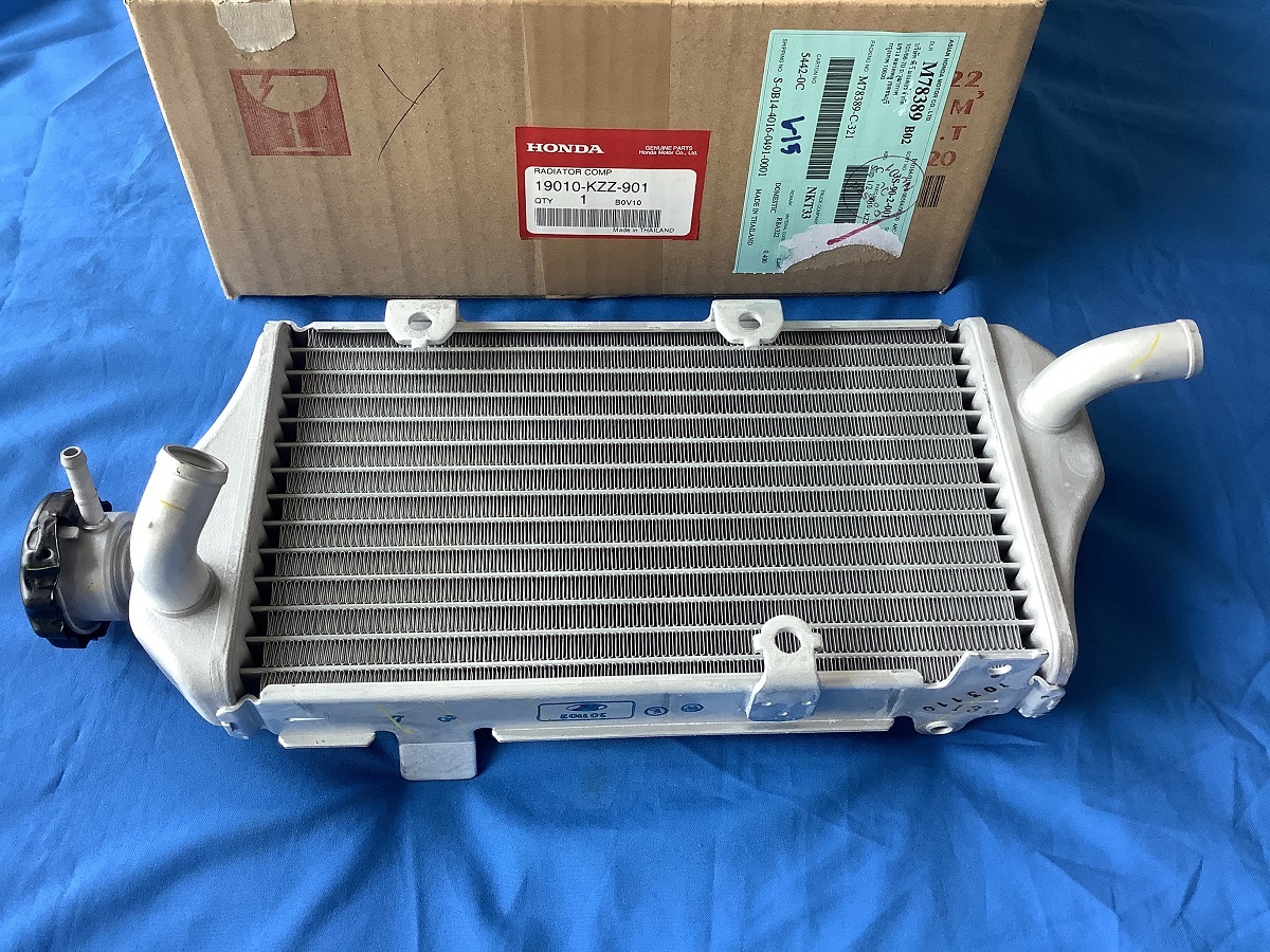 【新品・未開封】 CRF250L HONDA OEM RADIATOR GENUINE Honda 19010-KZZ 2012-20 OE