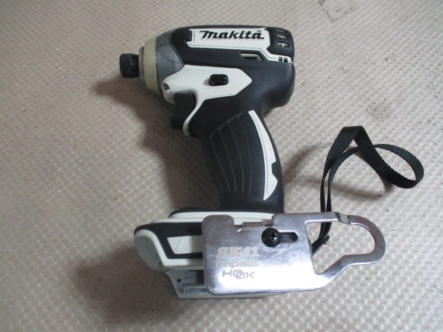 ジャンク品　マキタ　充電式インパクトドライバ　14.4V　TD136D　本体のみ　え-31