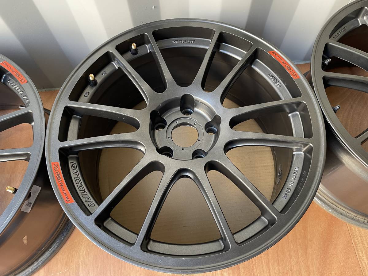 エンケイ GTC01RR 18インチ 9J +25 +35 PCD114.3 コンケイブ ENKEI