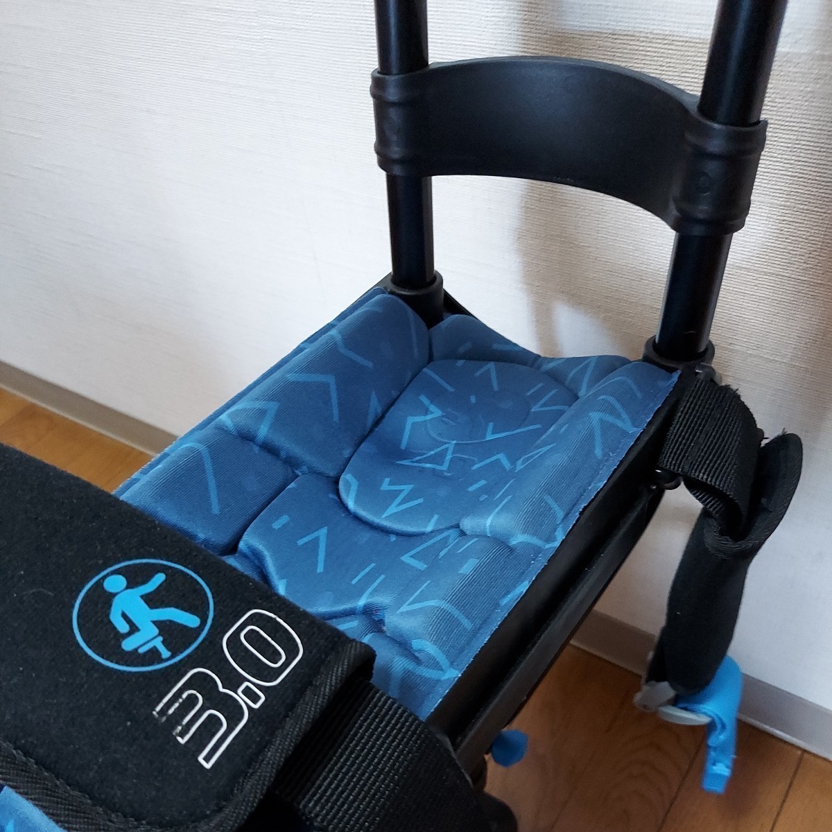 iWALKFree3.0（アイウォークフリー3.0）ハンズフリー松葉杖 中古【即決 
