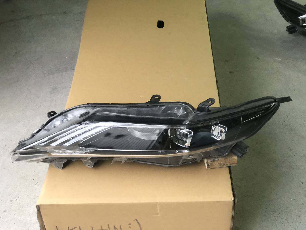 H28.12 ZSU60 ハリヤー 左ヘッドランプ 補修済みそのまま使用できます