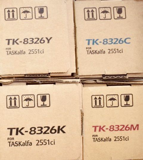 送料無料　即決　未使用 京セラ 純正 トナー TK8326 4色4本（シアンイエローブラックマゼンタ） KYOCERA 