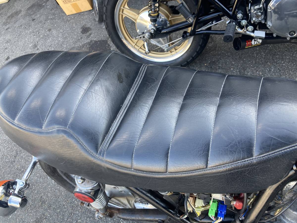 KAWASAKI | シート Z1 z1.z2用シート 取り付けキット付き Z1⁄Z2を Z1