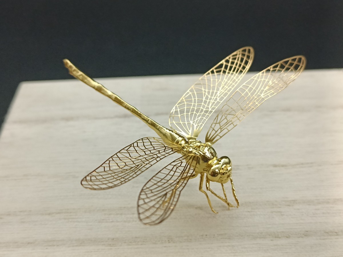 銅器　勝虫　金蜻蛉　薄翼　金工品　細工　インテリア置物　箱付　トンボ　銅製置物　茶道具　香道具
