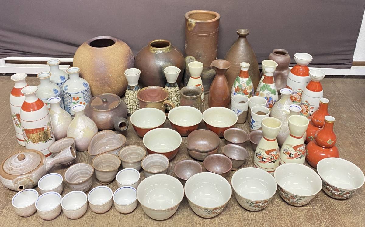 美術、工芸品 江戸時代 伊万里焼円形火入れ 手無し煙草盆セット