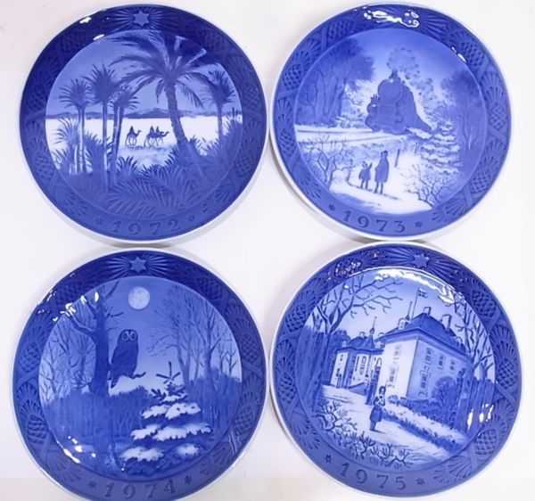 ◇◇①ロイヤルコペンハーゲン Royal Copenhagen イヤープレート 4枚 