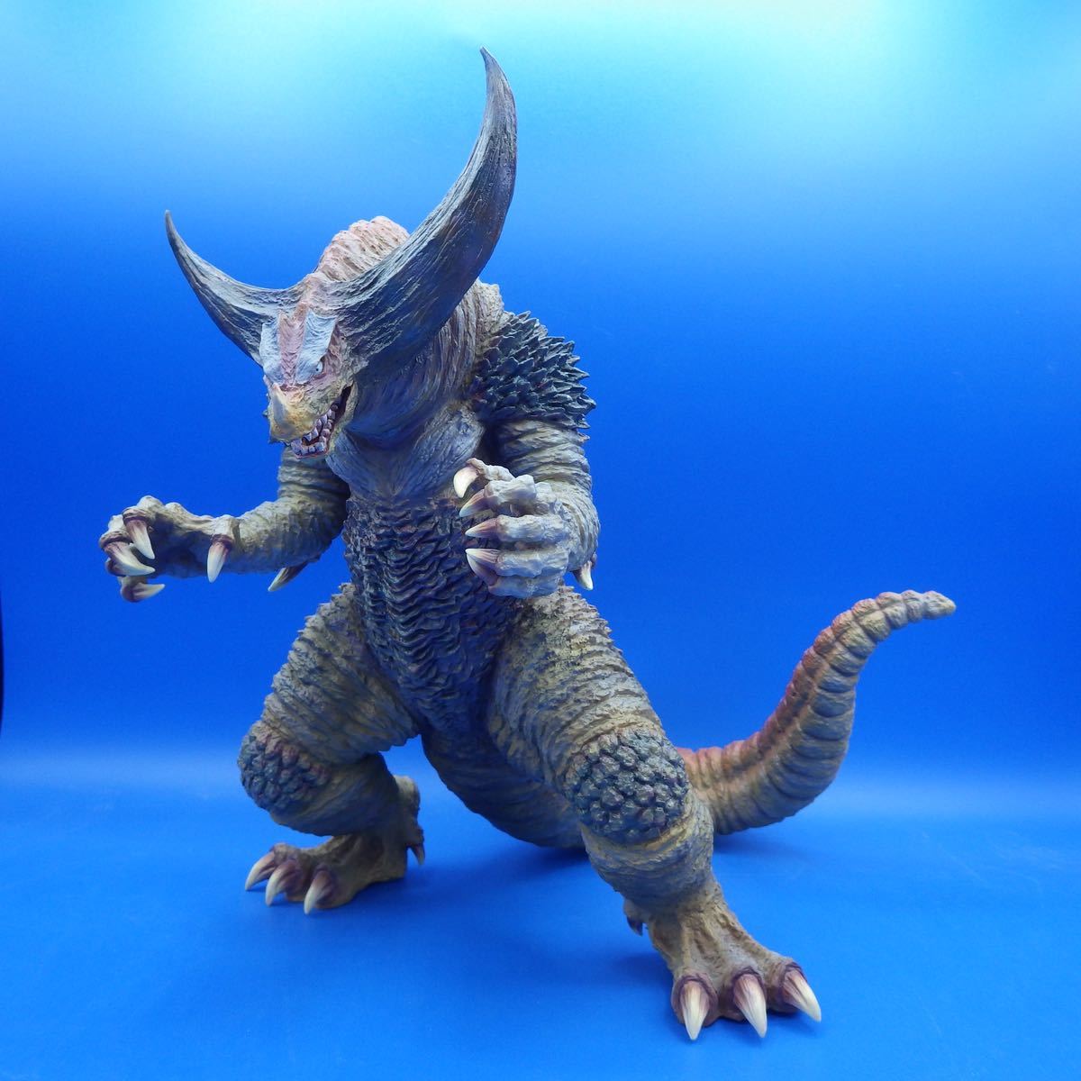 全国無料，最新作】 やまなや 怪獣郷 にせアストラ ウルトラキー 限定