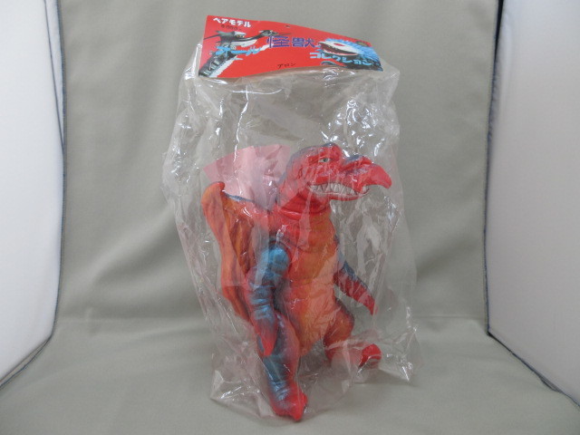 ベアモデル 未開封ウルトラセブンより アロン フィギュア ベアモデル