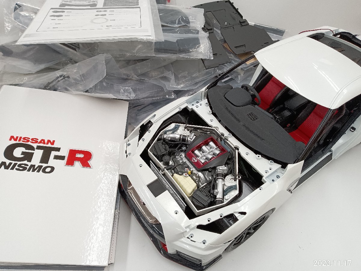 ☆中古品☆ デアゴスティーニ 週刊NISSAN 1/8スケール GT-R ☆中古品☆ デアゴスティーニ 週刊NISSAN 1/8スケール GT-R