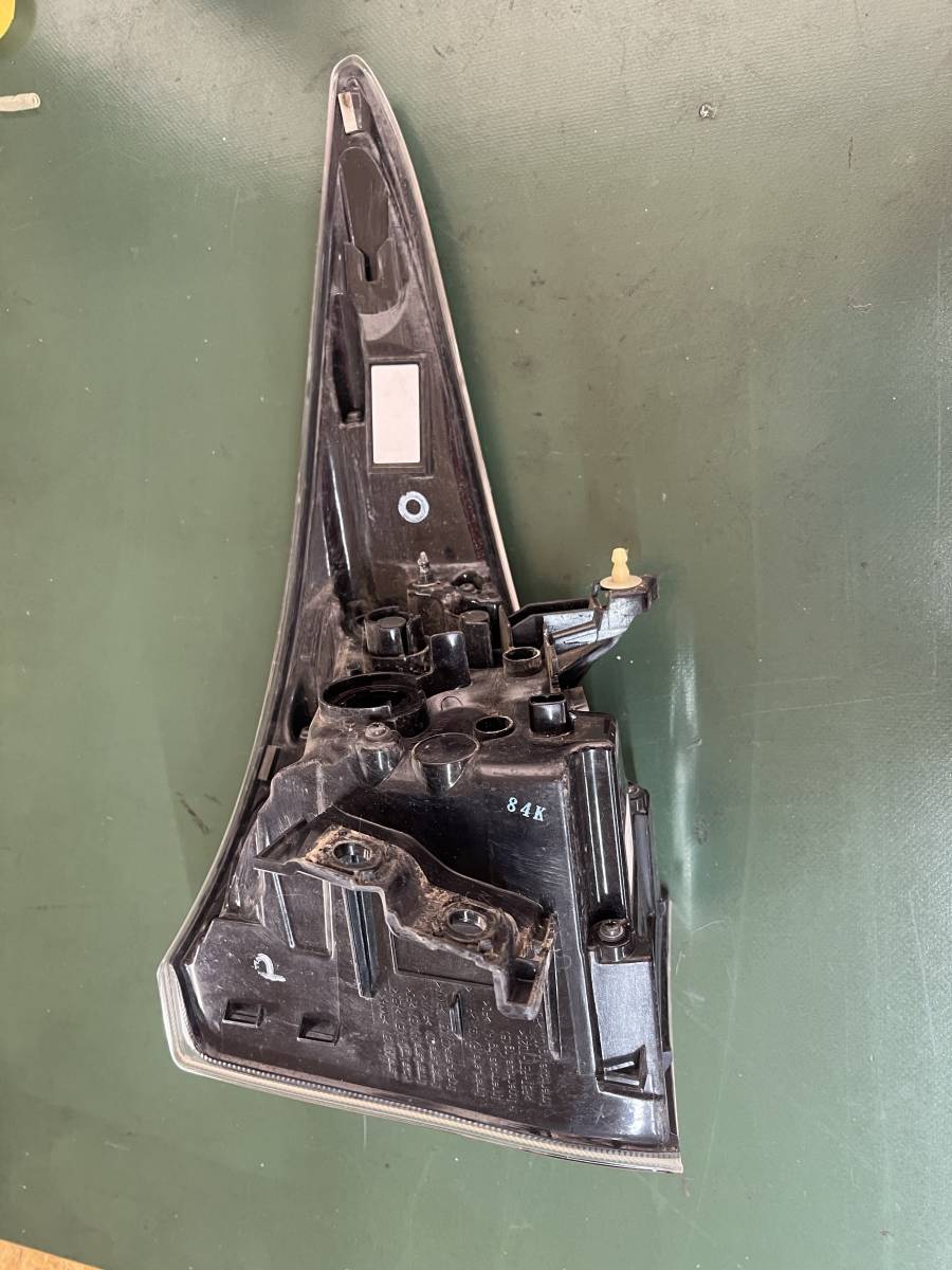 50プリウス ZVW50 ZVW51 左 テールランプ 上側 81560-47152 47-87 47