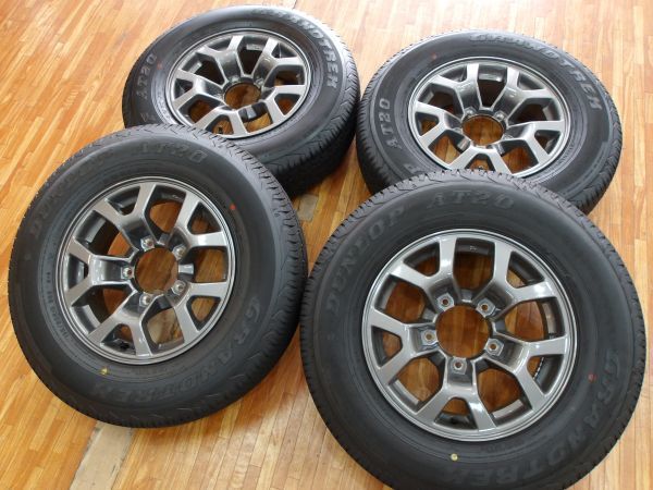 新車外し】トヨタ FJクルーザー 純正 17in 7.5J +15 PCD139.7