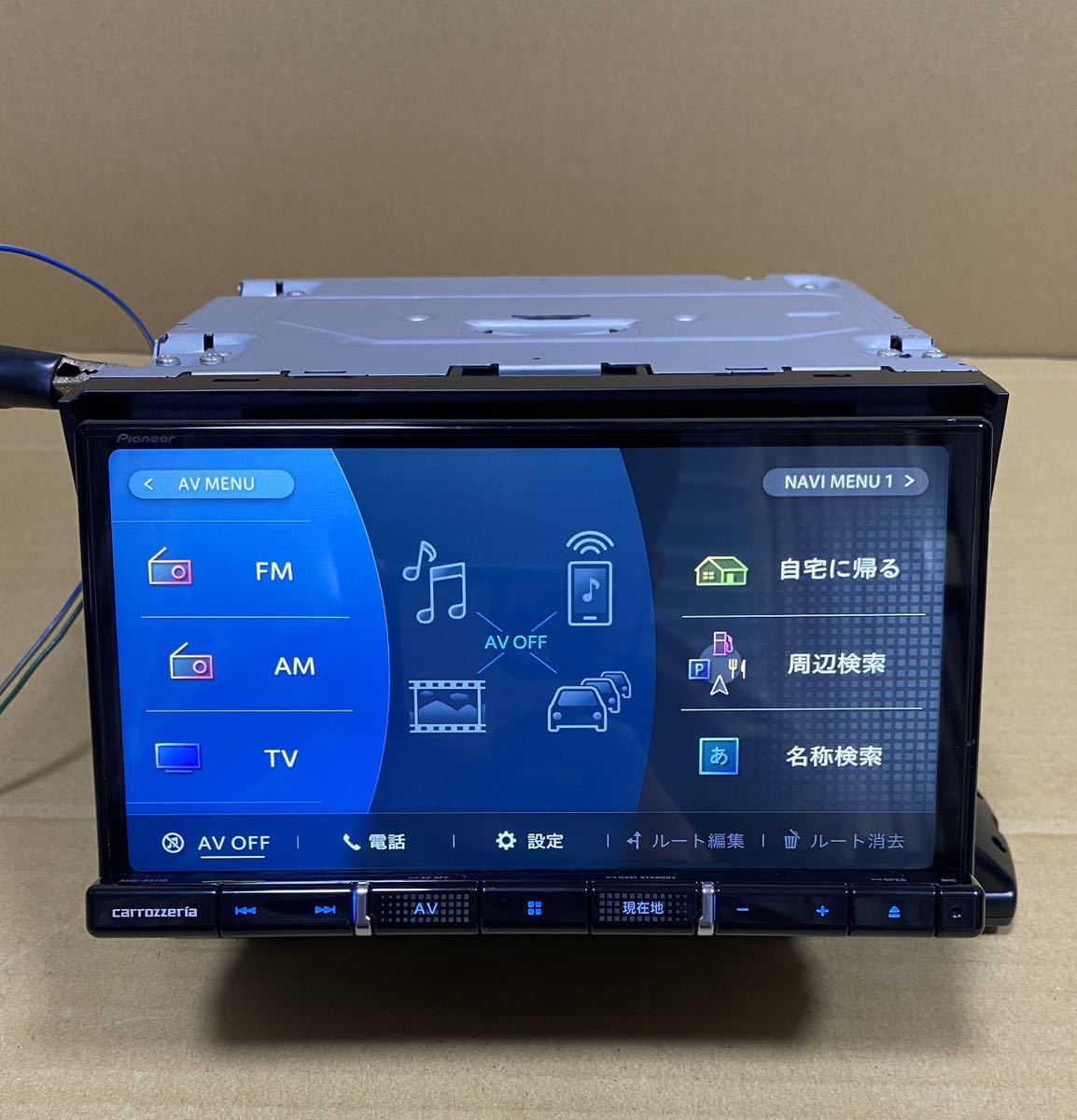カロッツェリア　カーナビ　AVIC-RZ710 フルセグ　Bluetooth ☆カロッツェリア*AVIC-RZ710*メモリーナビ フルセグ*Bluetooth*CD*DVD*
