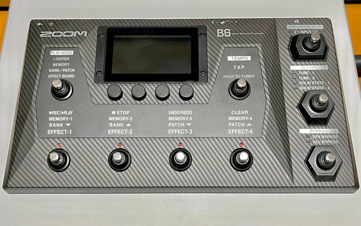 ZOOM B6 Multi-Effects(別売のワイヤレスアダプタ付き) ZOOM B6 Multi-Effects(別売のワイヤレスアダプタ付き) B6 | ZOOM